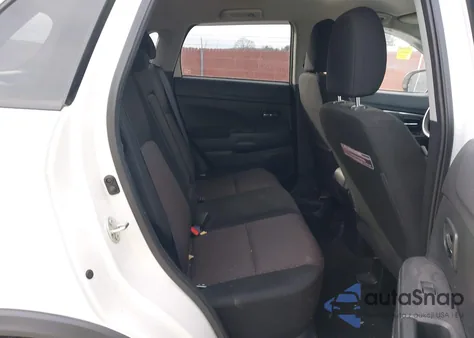 2017 Mitsubishi Outlander Sport 2.0 Le z USA, uszkodzony, nr VIN JA4AR3AU8HZ024478